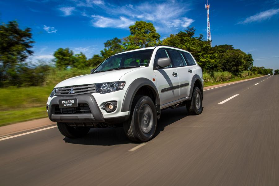  Mitsubishi Pajero Dakar OutDoor 2016 года  (фото 6 из 30)